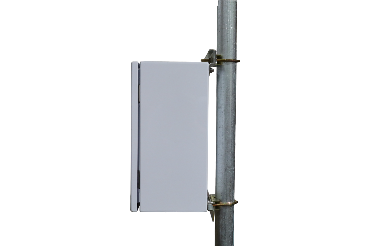 Vizor Pole Mounting Bracket Kit for 16" x 16" Control Panels (CP-PMB-1616)