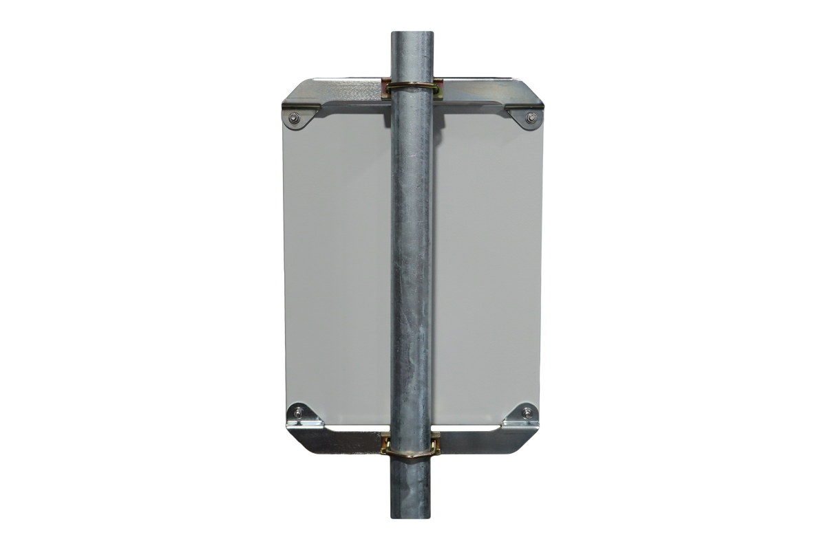 Vizor Pole Mounting Bracket Kit for 20" x 16" Control Panels (CP-PMB-2016)